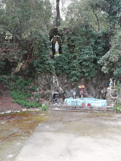 Gruta nuestra señora de Lourdes