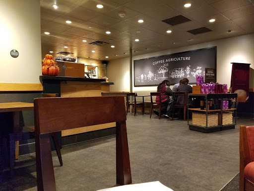 Coffee Shop «Starbucks», reviews and photos, 3701 Expy Drive N, Islandia, NY 11749, USA