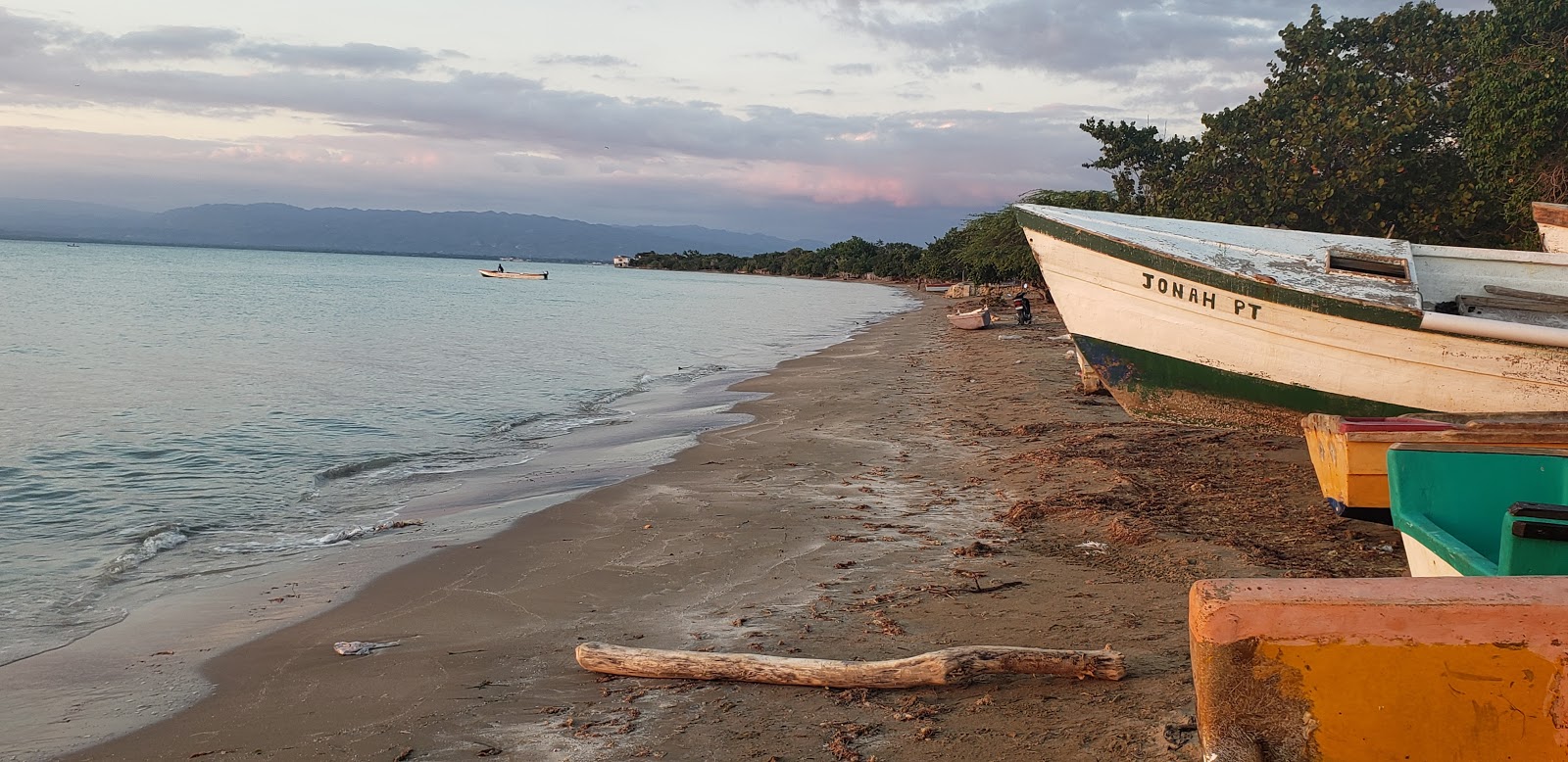 Parottee Bay'in fotoğrafı ve yerleşim