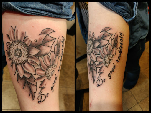 Explore mother of 5 tattoo ideas, creative tattoo ideas in Copperas Cove, available at Black Moon Tattoo Company