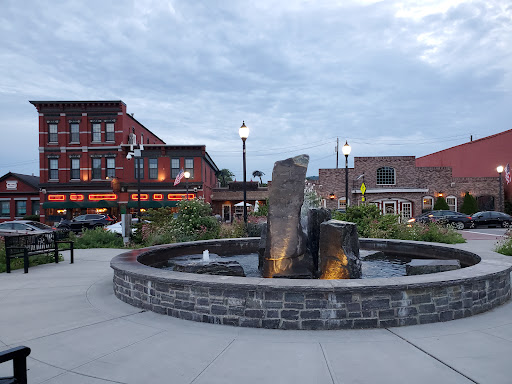 Hotel «The Erie Hotel & Restaurant», reviews and photos, 9 Jersey Ave, Port Jervis, NY 12771, USA