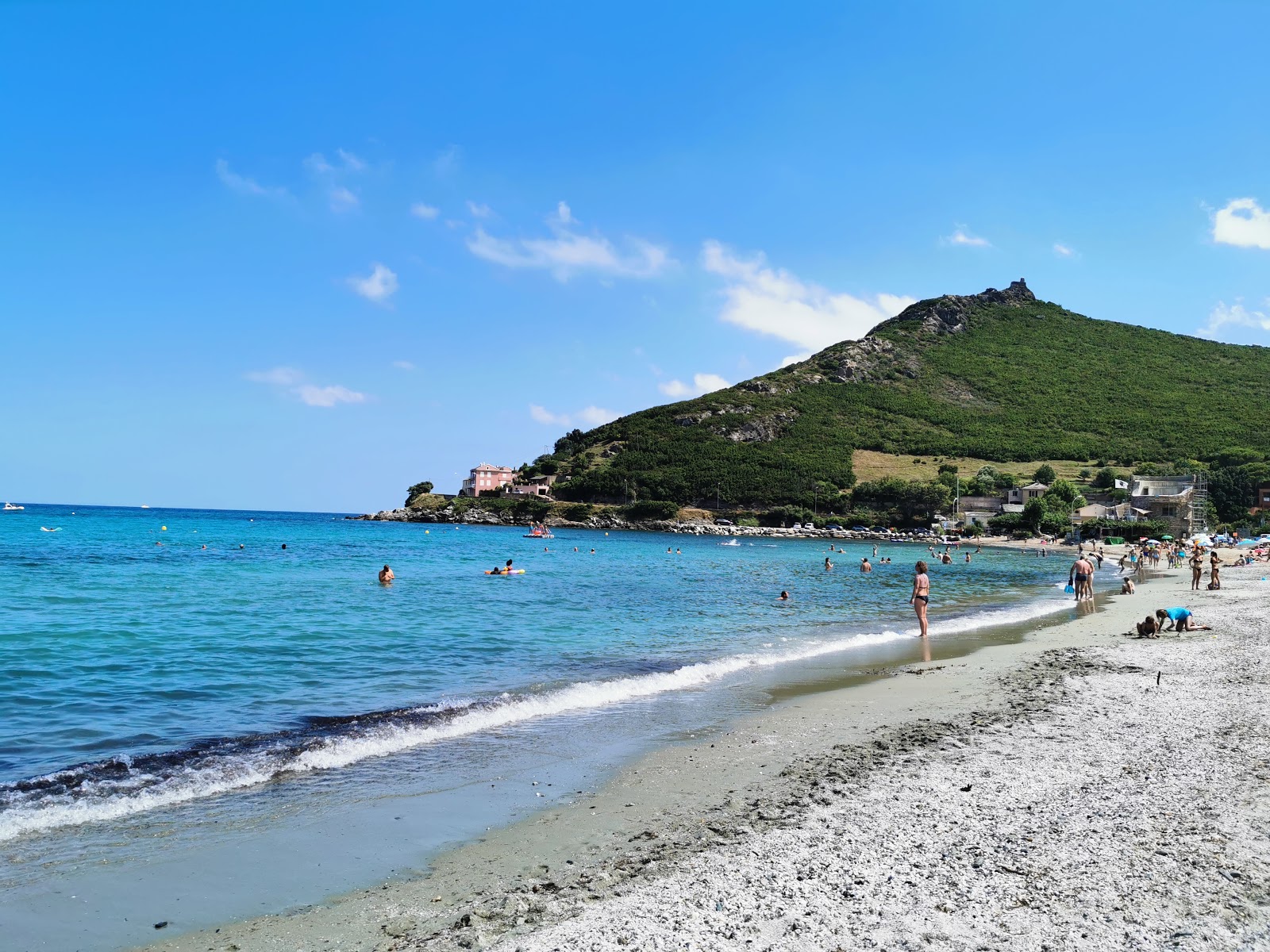 Zdjęcie Plaża Pietracorbara z powierzchnią beżowy piasek