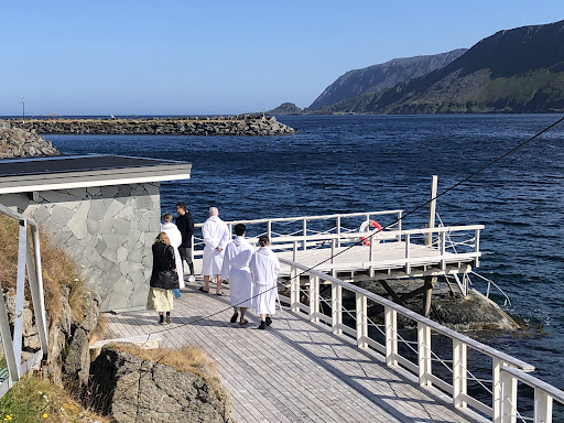 Arctic Sauna & ice bathing