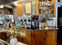 Atmosphère du Restaurant Café de l'Arrivée à Clamart - n°1