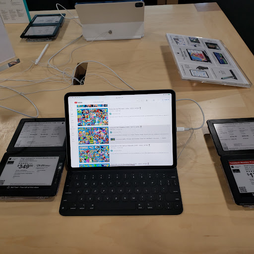 Electronics Store «Best Buy», reviews and photos, 44a Albany Turnpike, West Simsbury, CT 06092, USA