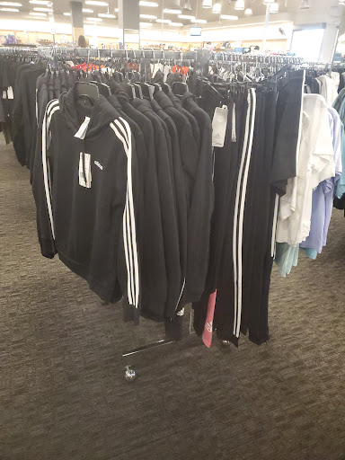 Department Store «Nordstrom Rack North Point MarketCenter», reviews and photos, 6200 North Point Pkwy, Alpharetta, GA 30022, USA