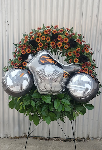 Florist «Little Flower Shop», reviews and photos, 616 High St, Delano, CA 93215, USA