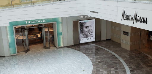 Jewelry Store «Tiffany & Co.», reviews and photos, 1 Garden State Plaza Blvd, Paramus, NJ 07652, USA