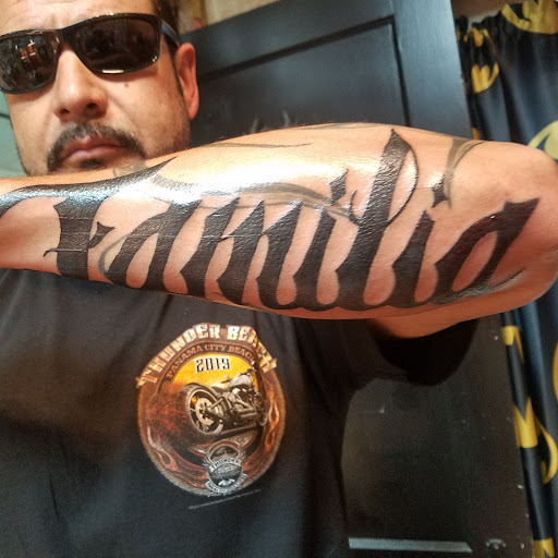 Tattoo Shop «All Inked Up», reviews and photos, 1700 Greensboro Ave, Tuscaloosa, AL 35401, USA