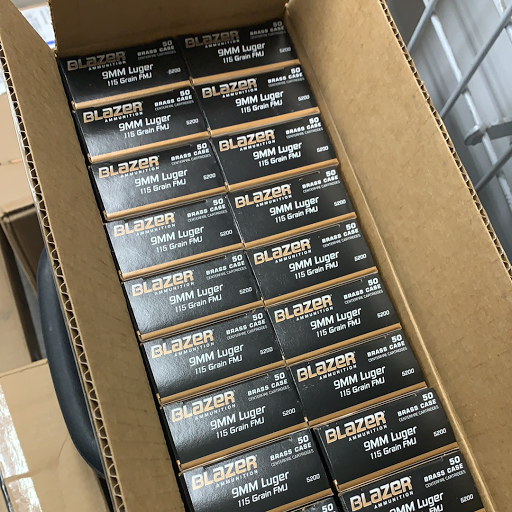 Gun Shop «South Dade Jewelry & Gun Exchange», reviews and photos, 20848 S Dixie Hwy, Miami, FL 33189, USA