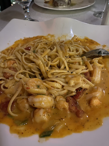 Steak House «Eighteen at the Radisson», reviews and photos, 668 W 5th St, Covington, KY 41011, USA