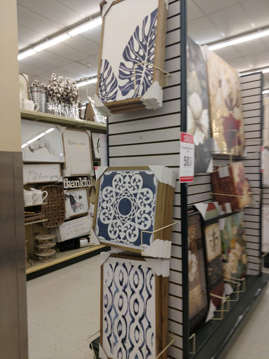 Craft Store «Hobby Lobby», reviews and photos, 4250 28th St SE, Kentwood, MI 49512, USA
