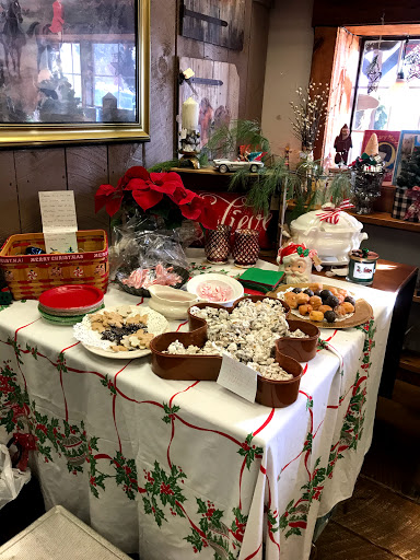 Antique Store «Wrentham Country Store», reviews and photos, 715 East St, Wrentham, MA 02093, USA