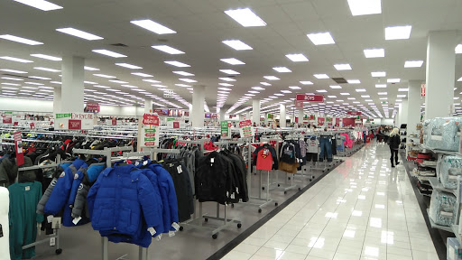 Clothing Store «Burlington Coat Factory», reviews and photos, 1402 SE Everett Mall Way, Everett, WA 98208, USA