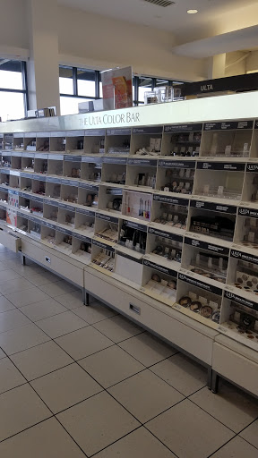 Hair Salon «Ulta Beauty», reviews and photos, 6575 Frontier Dr, Springfield, VA 22150, USA