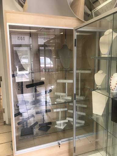 Used Store Fixture Supplier «STORE DISPLAY FIXTURES», reviews and photos, 444 W Mockingbird Ln, Dallas, TX 75247, USA
