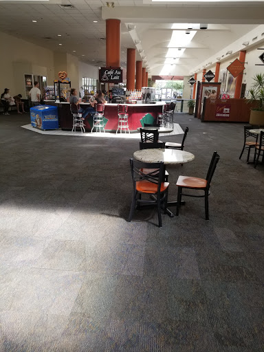 Department Store «Last Chance Clearance Store», reviews and photos, 1919 E Camelback Rd, Phoenix, AZ 85016, USA