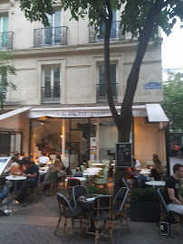 Atmosphère du Restaurant Le Petit Paris - n°6