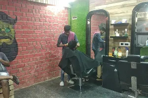 HairPort Men Salon & Spa image