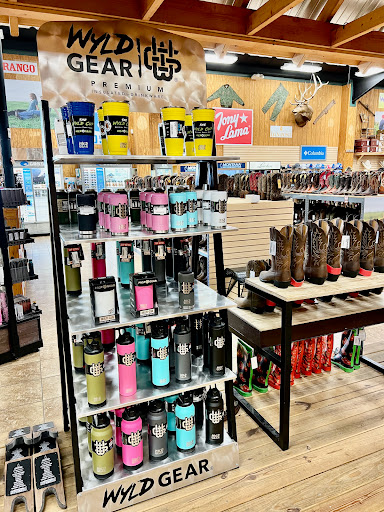 Western Apparel Store «Southside Westen & Outdoor Wear, Farm & Pet», reviews and photos, 3014 James L Redman Pkwy, Plant City, FL 33566, USA