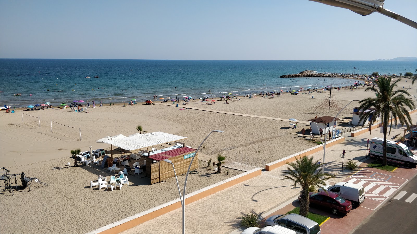 Foto av Playa de Torrenostra med hög nivå av renlighet