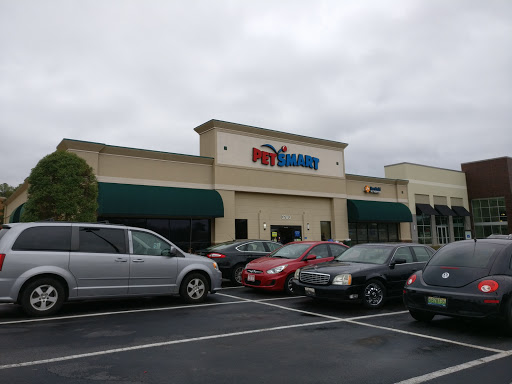 Pet Supply Store «PetSmart», reviews and photos, 3780 Riverchase Village #300, Hoover, AL 35244, USA