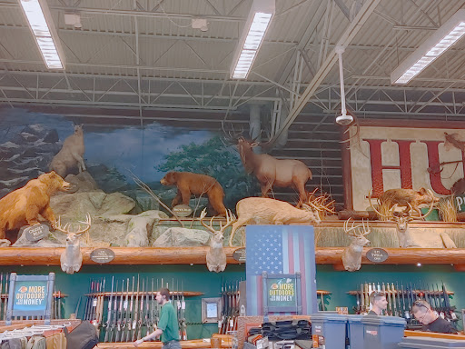 Sporting Goods Store «Bass Pro Shops», reviews and photos, 1972 Power Plant Pkwy, Hampton, VA 23666, USA