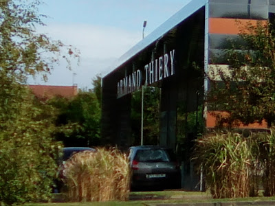 ARMAND THIERY FEMME à Taverny