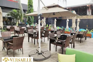 Restaurant Versaille image