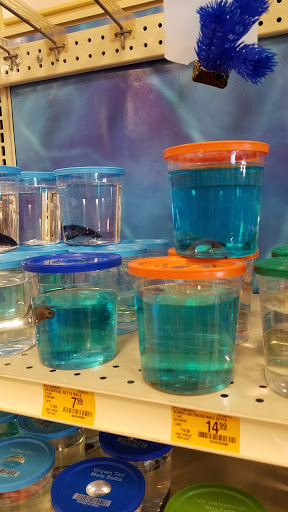 Pet Supply Store «PetSmart», reviews and photos, 4485 24th Ave, Fort Gratiot Twp, MI 48059, USA