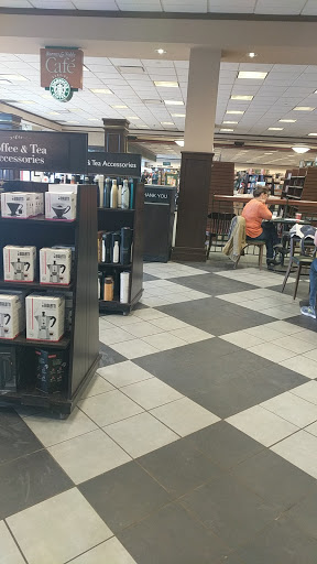 Book Store «Barnes & Noble», reviews and photos, 710 County Hwy 10, Blaine, MN 55434, USA