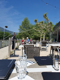 Atmosphère du Restaurant Le Saint Inn à Brison-Saint-Innocent - n°19