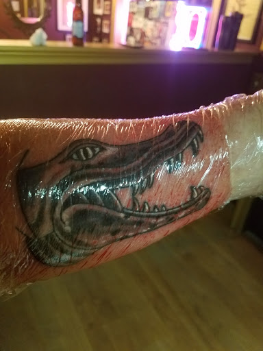 Tattoo Shop «The 407 Tattoo & Piercing Studio», reviews and photos, 13428 Occoquan Rd, Woodbridge, VA 22191, USA