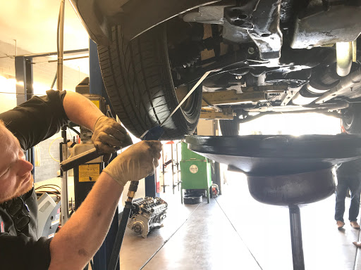 Auto Repair Shop «Bridwell Automotive Center», reviews and photos, 7171 E Lincoln Dr, Scottsdale, AZ 85253, USA