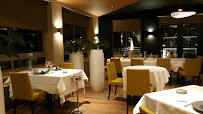 Atmosphère du Restaurant français Le Poisson d'Or à Mâcon - n°15