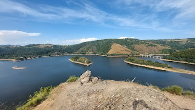Plage De Mallet à Fridefont