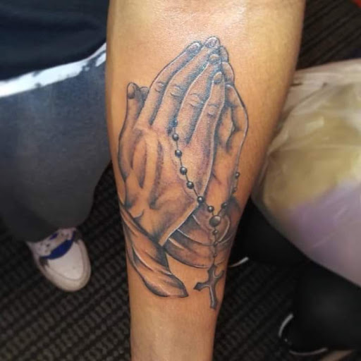 Explore mirror tattoo ideas, creative tattoo ideas in Detroit, available at Motown Tattoo Company