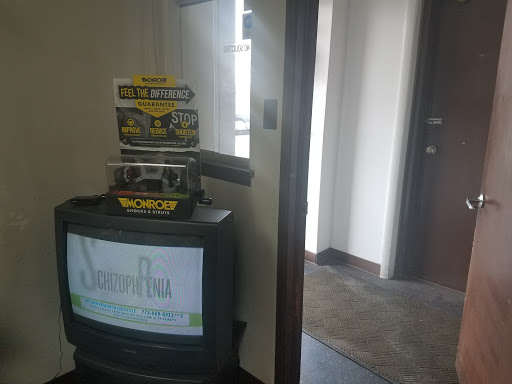 Auto Repair Shop «C&K Auto Clinic», reviews and photos, 960 Sivert Dr, Wood Dale, IL 60191, USA