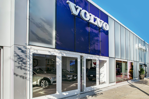 Car Dealer «Howard Orloff Volvo», reviews and photos, 1924 N Paulina St, Chicago, IL 60622, USA
