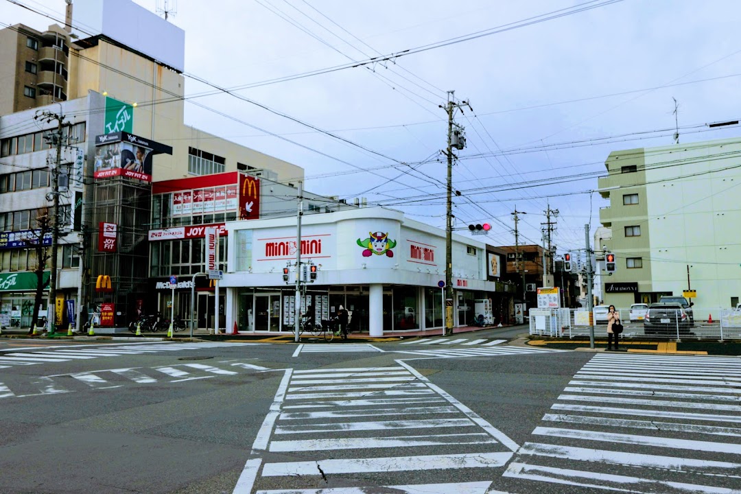 ミニミニ 中村店