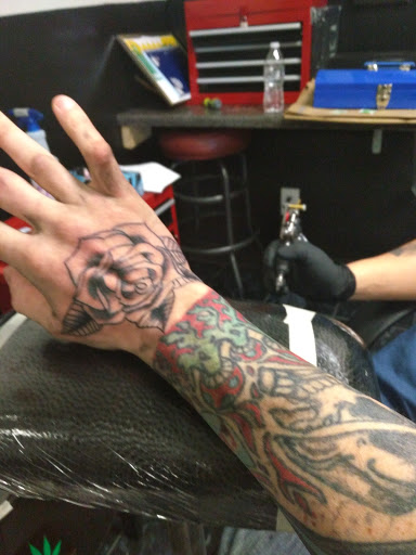 Aces Body Piercing & Tattoos, 4090 W 5415 S #130, Kearns, UT 84118, USA, 