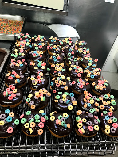 Donut Shop «Yum Yum Donuts», reviews and photos, 5454 Orangethorpe Ave, La Palma, CA 90623, USA