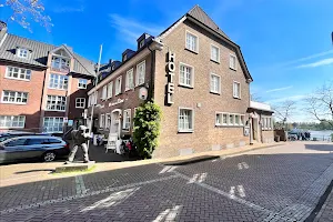 Rheinhotel Dresen image