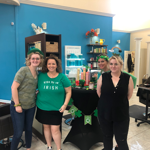 Beauty Salon «Broadway Fabulous Salon», reviews and photos, 310 Monroe St, Dunedin, FL 34698, USA