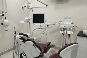 Manya Dental, Multispeciality Dental Clinic image