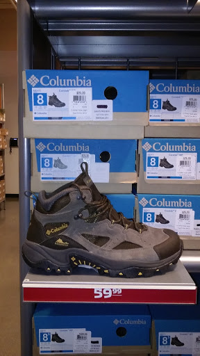 Sportswear Store «Columbia Sportswear Outlet Store at Seattle Premium Outlets», reviews and photos, 10600 Quil Ceda Blvd #920, Tulalip, WA 98271, USA