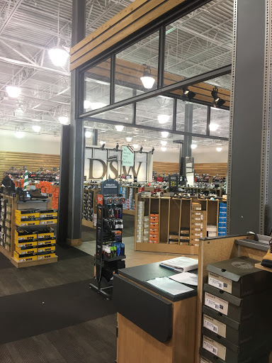 Shoe Store «DSW Designer Shoe Warehouse», reviews and photos, 702 Commons Dr, Geneva, IL 60134, USA