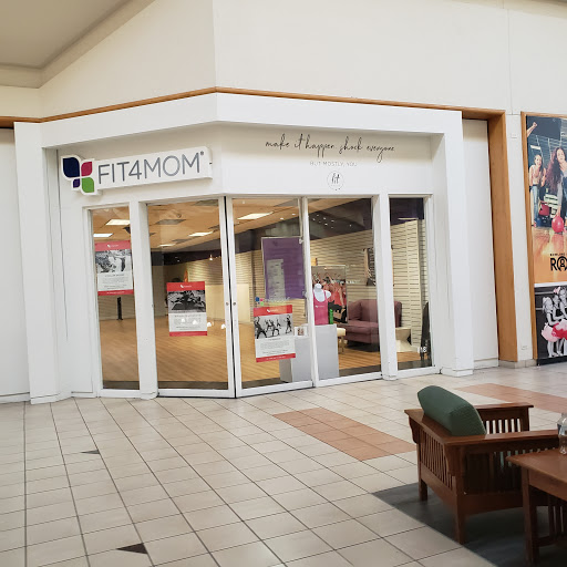 Shopping Mall «Stratford Square Mall», reviews and photos, 152 Stratford Dr, Bloomingdale, IL 60108, USA