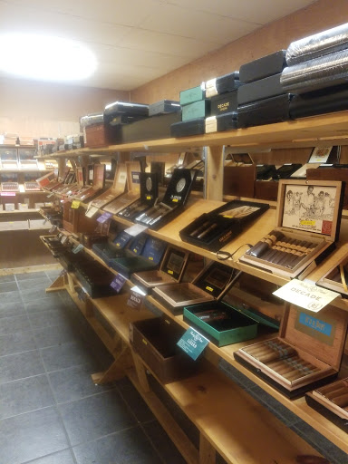 Tobacco Shop «D & R Cigars», reviews and photos, 2095 GA-211 #1a, Braselton, GA 30517, USA