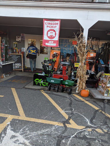 Hardware Store «Ace Hardware of Woodbury», reviews and photos, 690 Main St S, Woodbury, CT 06798, USA